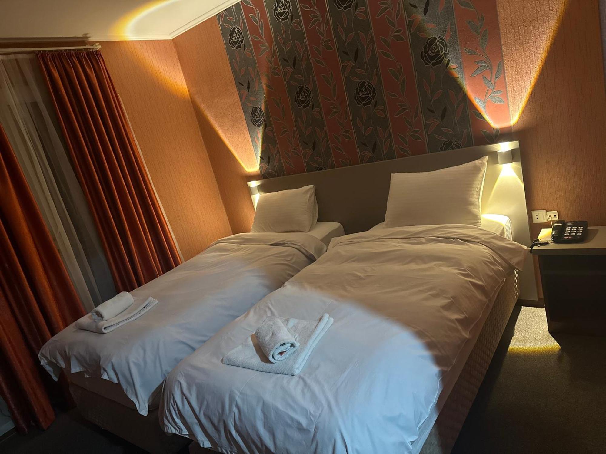 Imeri Park Hotel Kutaisi Eksteriør billede