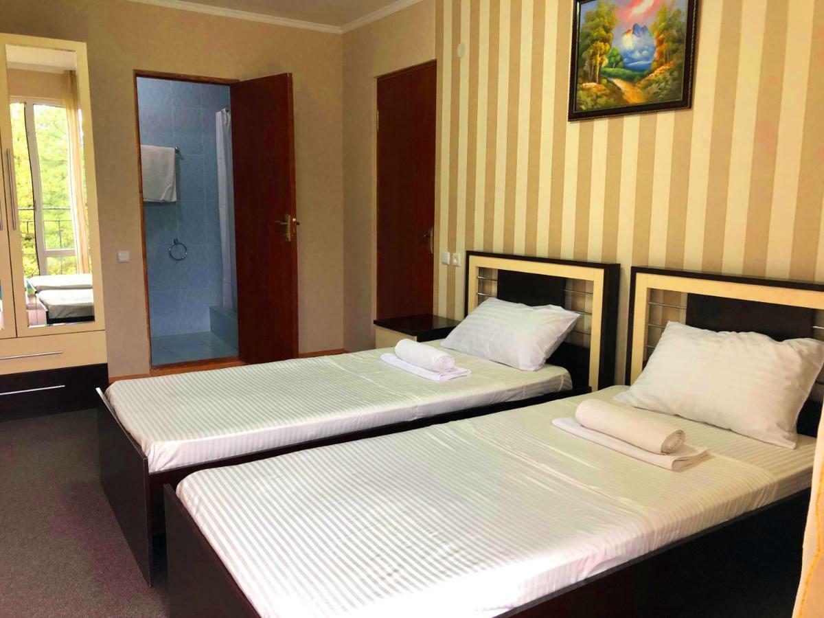 Imeri Park Hotel Kutaisi Eksteriør billede